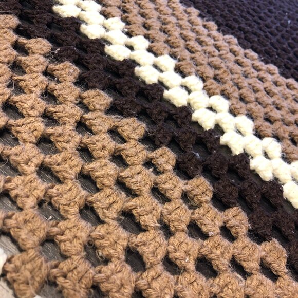Afghan Blanket Hand Knit Brown White Large Full Size 62" x 62" Vintage MCM HUGE - Picture 4 of 5